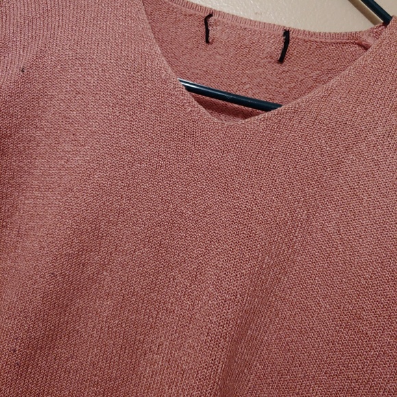 sweater - Picture 2 of 3